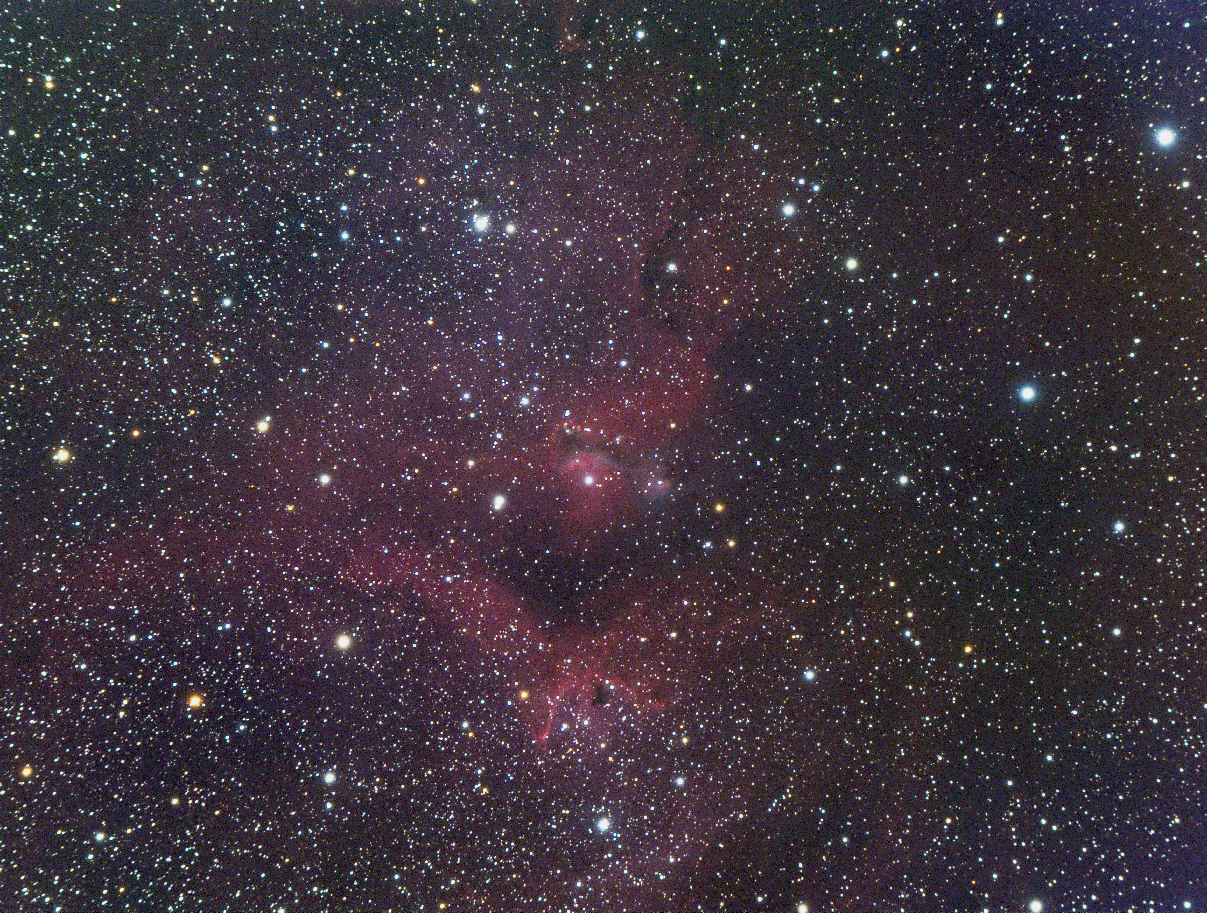 IC 1871 – Nebulosa ad emissione in Cassiopea