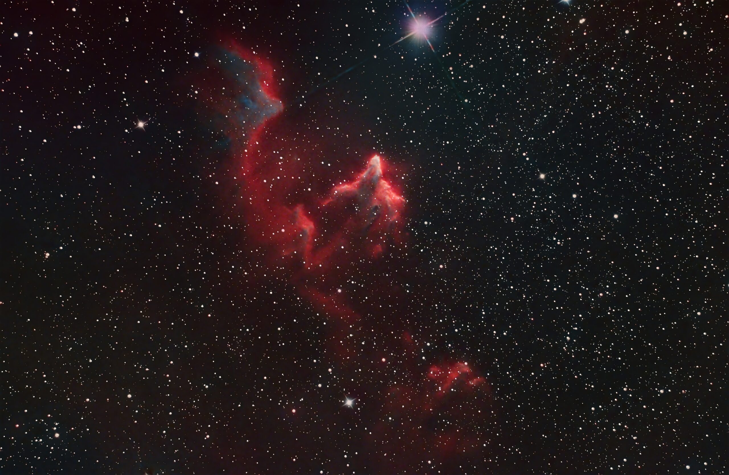 IC 59 IC 63 – Fantasmi di Cassiopea